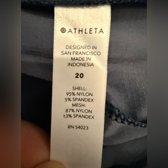 NWT Athleta Women’s Trekkie North NVLX Printed Shorts - Size 20 - Picture 7 of 9